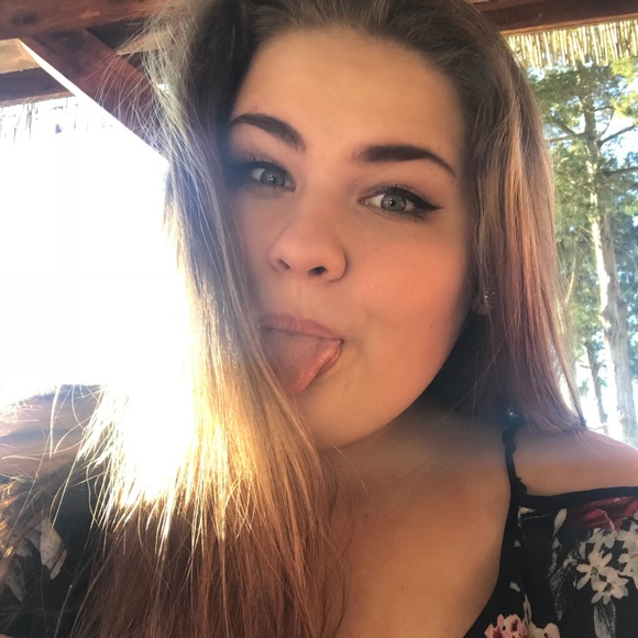 Meet your Posher, Riley - Picture 1 of 1